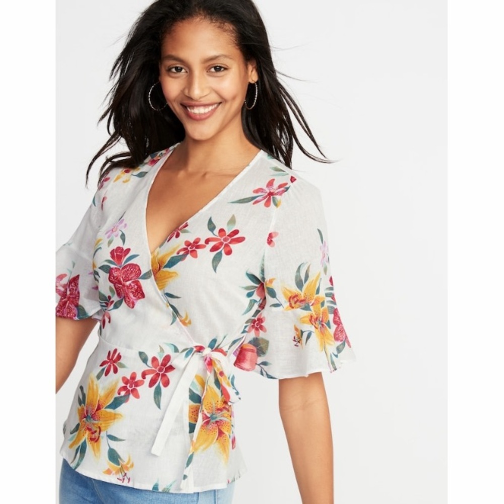 Women’s Old Navy Wrap Front Floral Top White Pink Medium